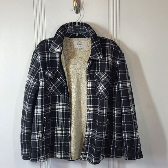 SAGE Men's Black and White Plaid Shacket - Picture 1 of 11